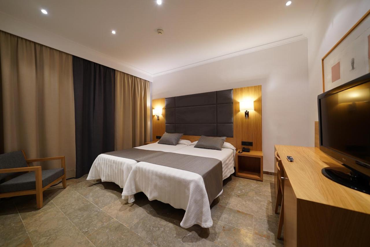 Twin Room,1141924141:JPEG